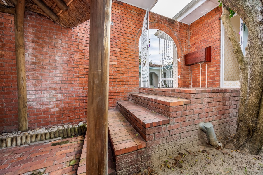 4 Bedroom Property for Sale in Valmary Park Western Cape